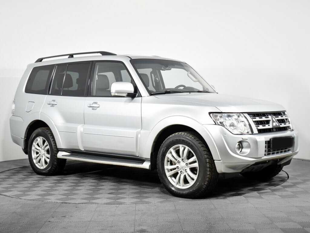 Mitsubishi Pajero 2013
