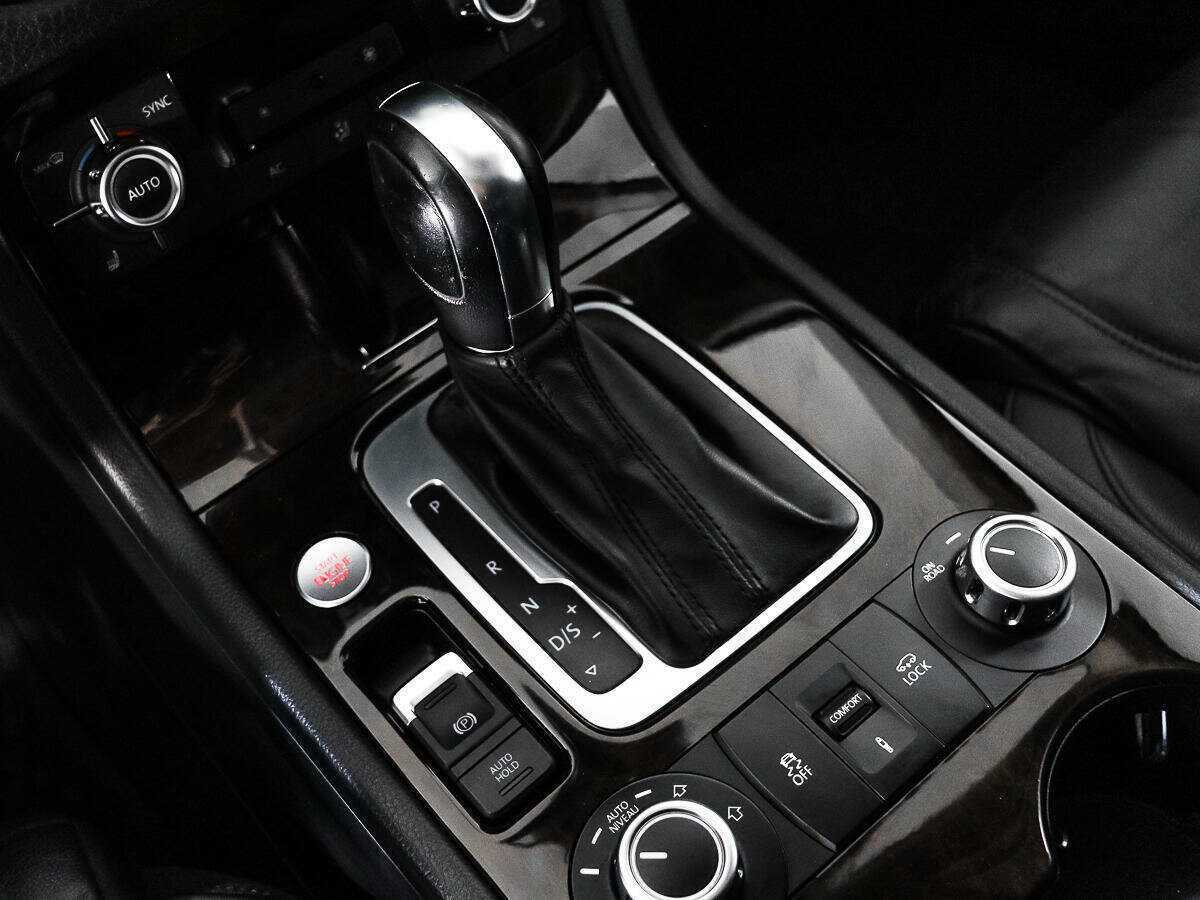 Volkswagen Touareg 2012