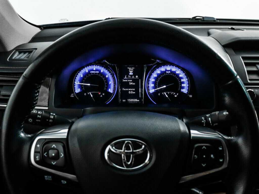 Toyota Camry 2016