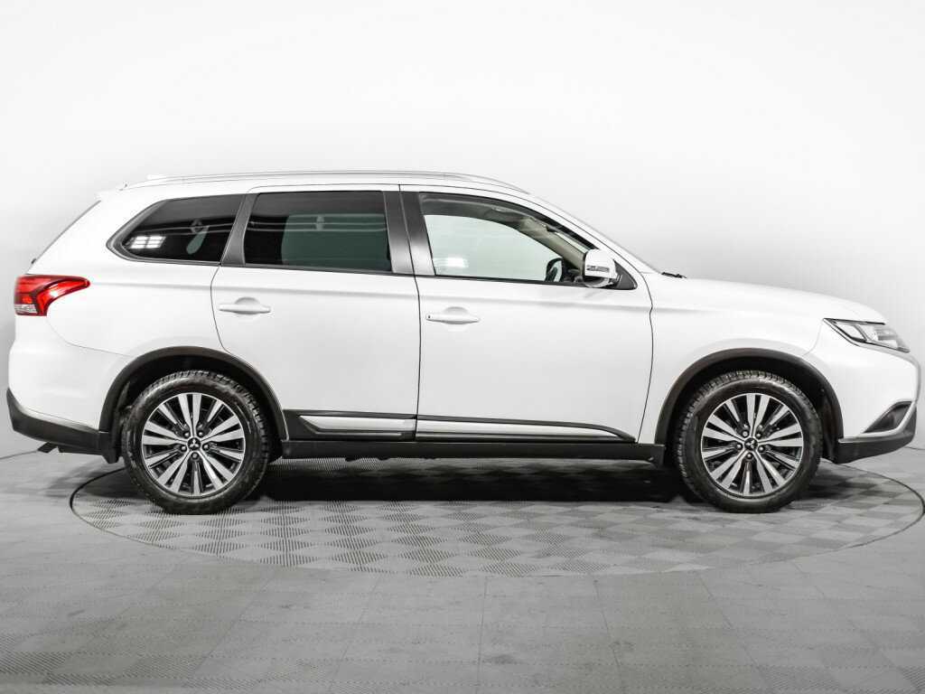 Mitsubishi Outlander 2020