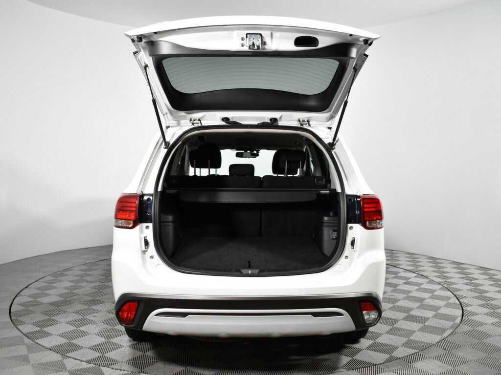 Mitsubishi Outlander 2020