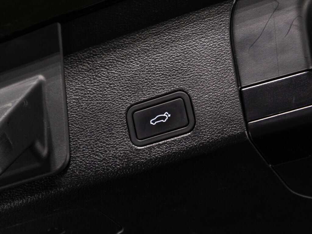 Geely Tugella 2023
