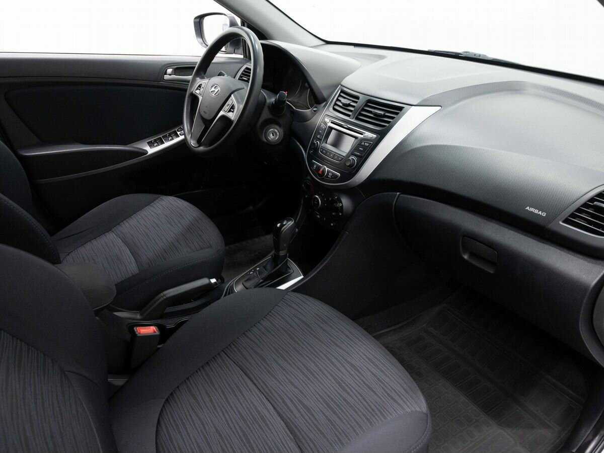 Hyundai Solaris 2015