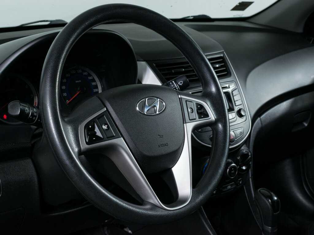 Hyundai Solaris 2014