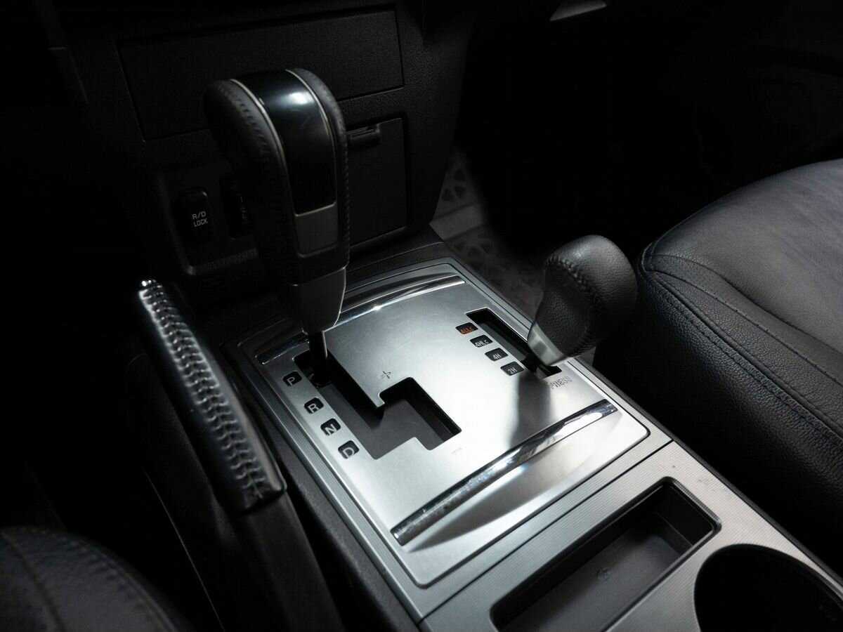 Mitsubishi Pajero 2013