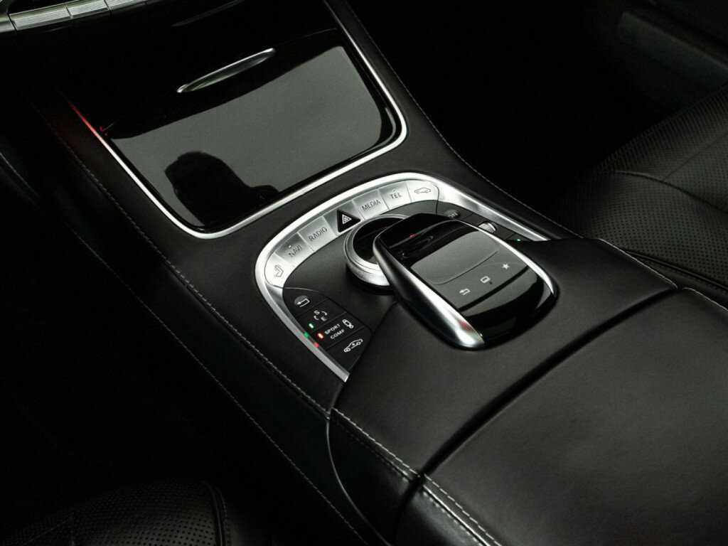 Mercedes-Benz S-Класс 2015