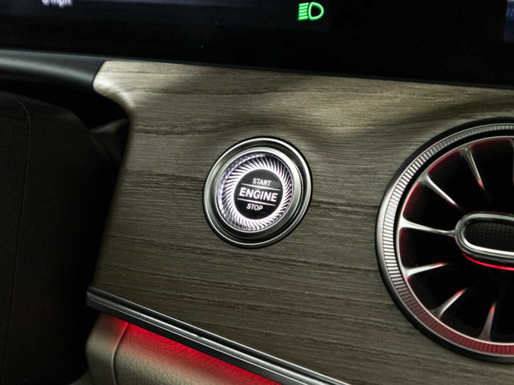 Mercedes-Benz E-Класс 2020