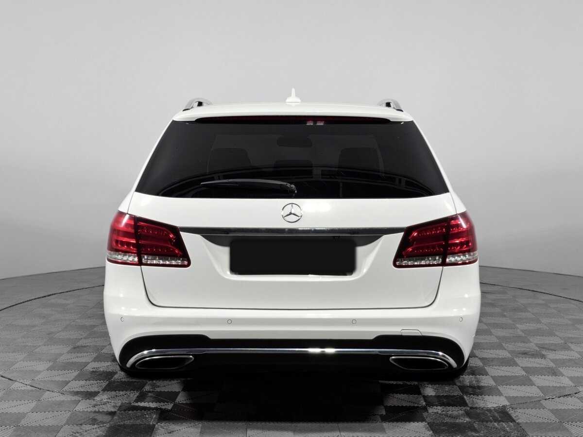 Mercedes-Benz E-Класс 2015