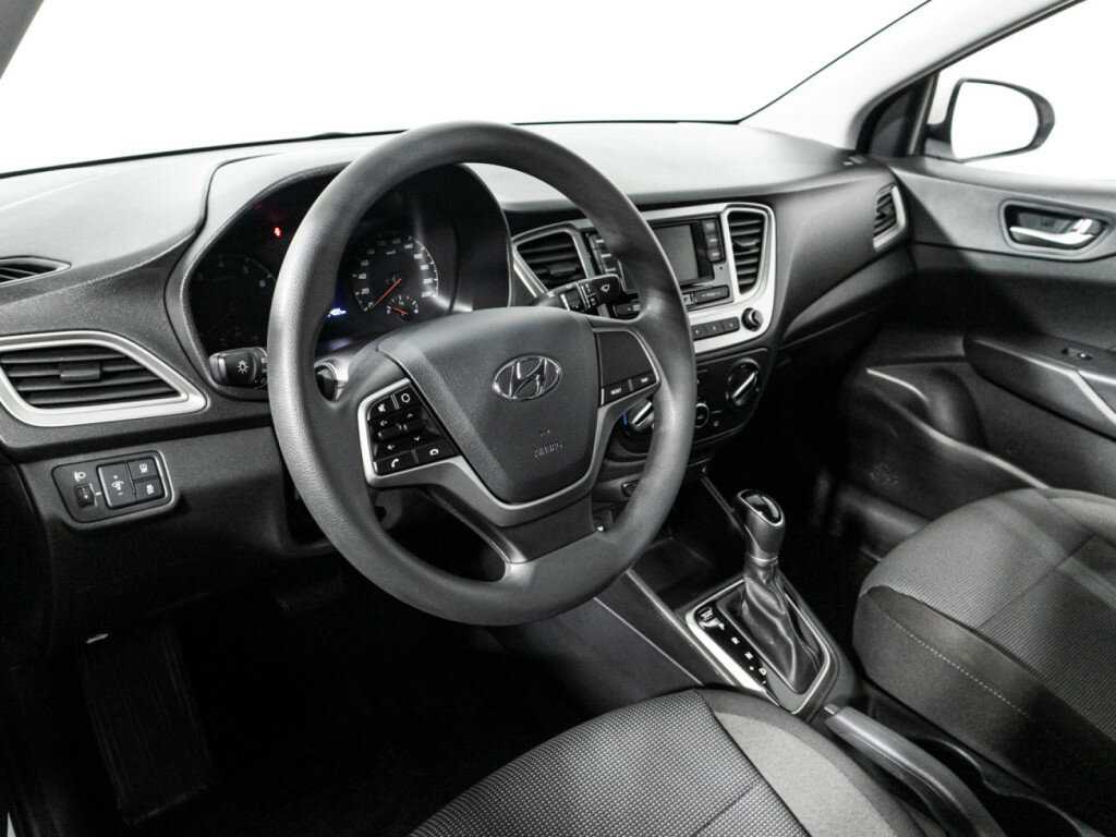 Hyundai Solaris 2022