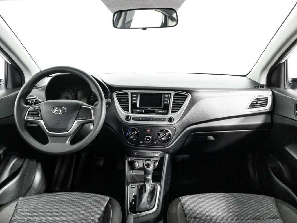 Hyundai Solaris 2022