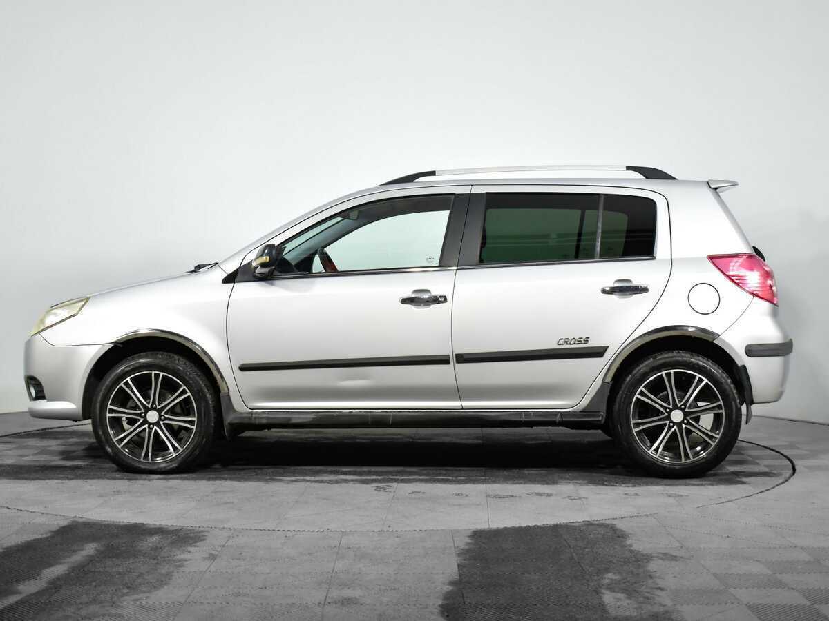 Geely MK Cross