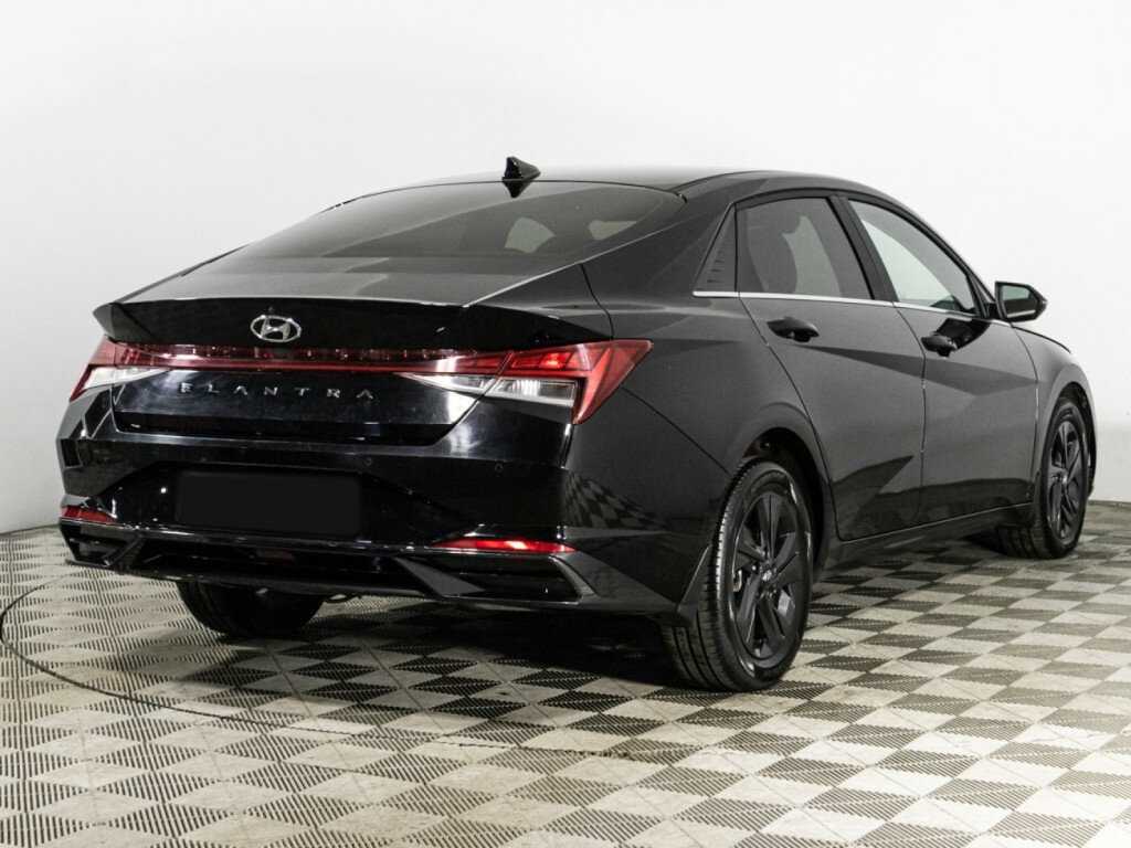 Hyundai Elantra 2021