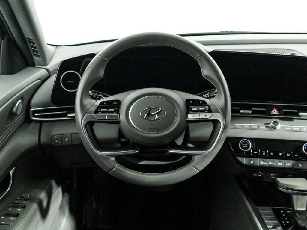 Hyundai Elantra 2021
