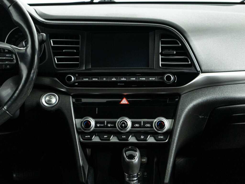Hyundai Elantra 2019