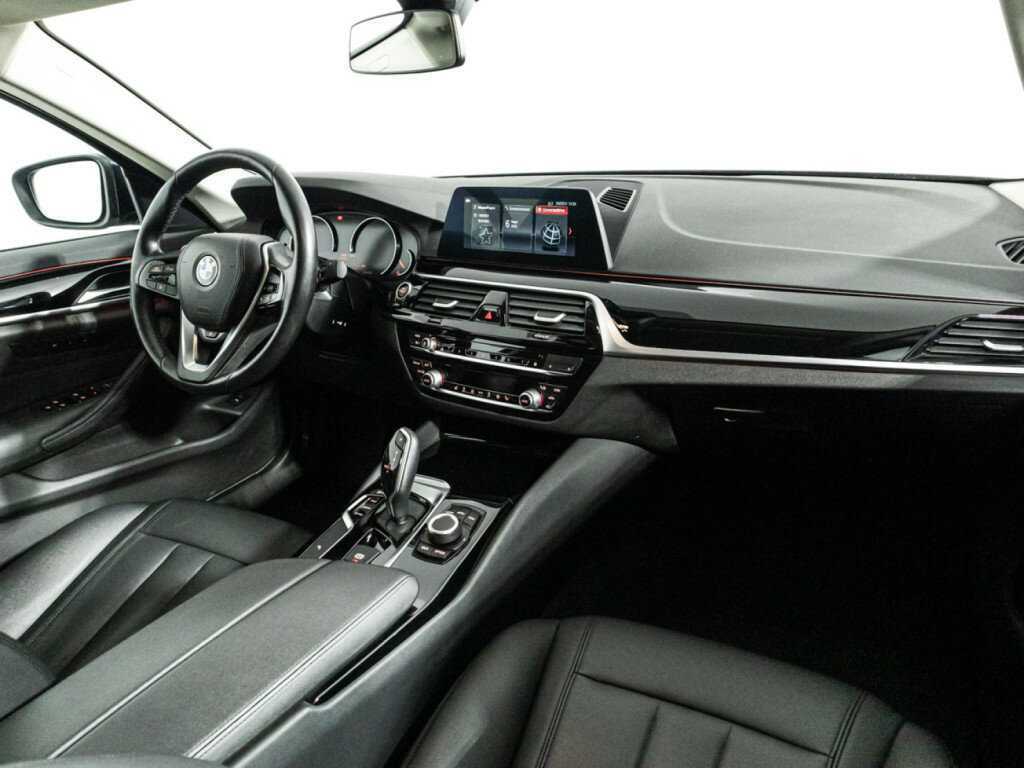 BMW 5 серии 2020