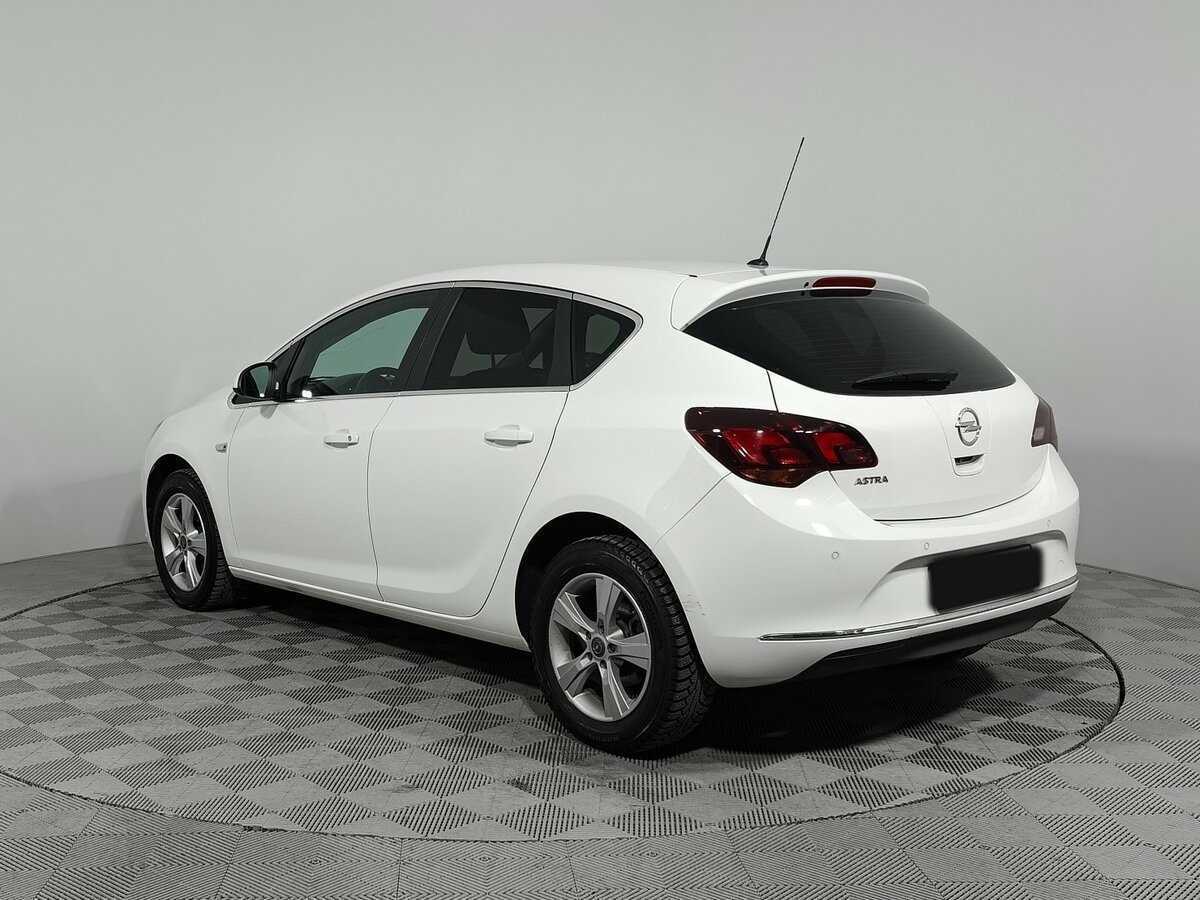 Opel Astra 2014