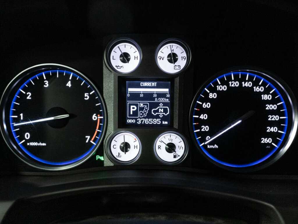 Lexus LX 2011