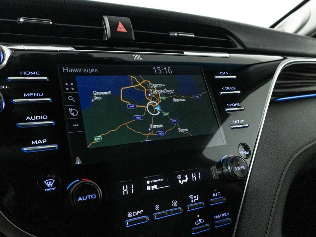 Toyota Camry 2019