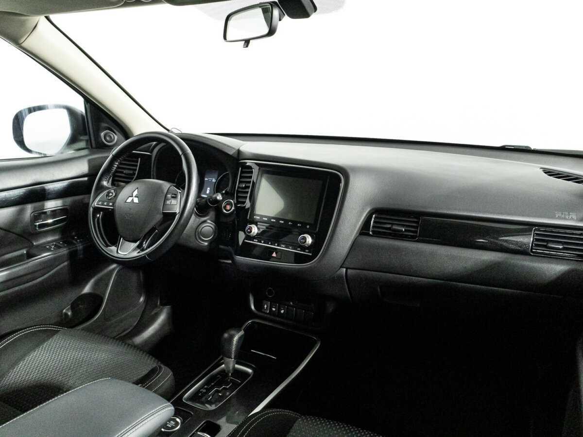 Mitsubishi Outlander 2021