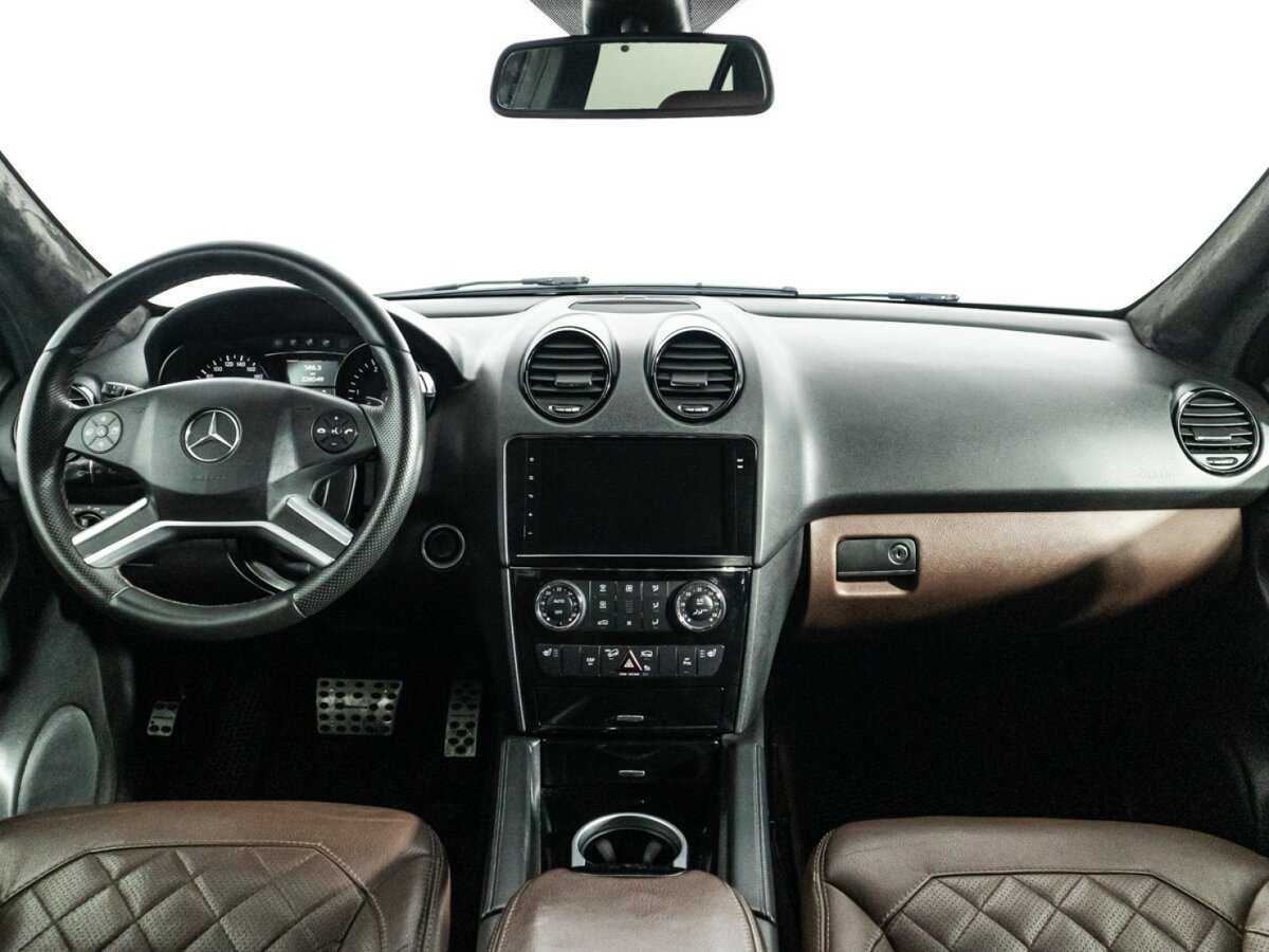 Mercedes-Benz M-Класс 2010