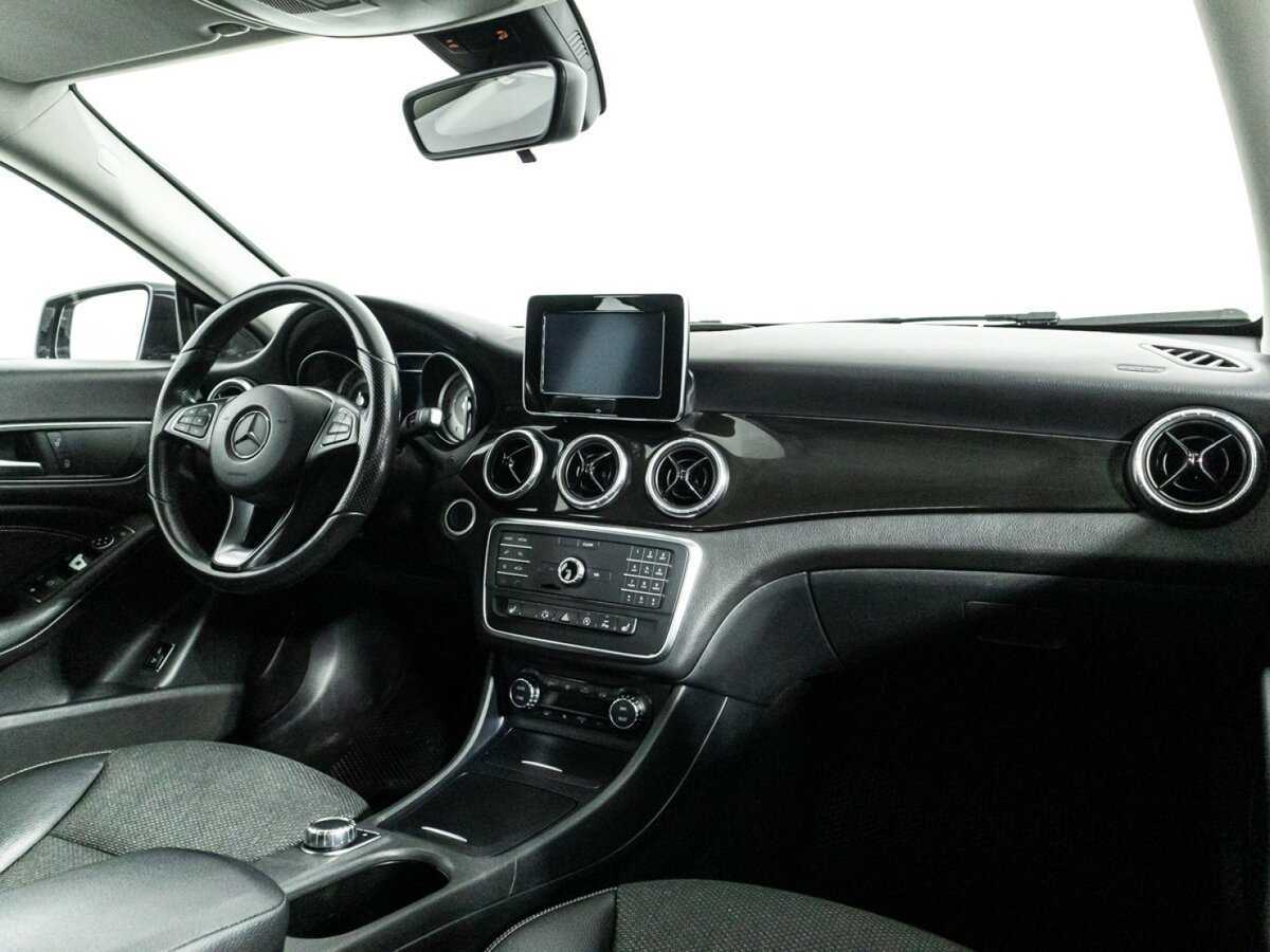 Mercedes-Benz CLA 2015
