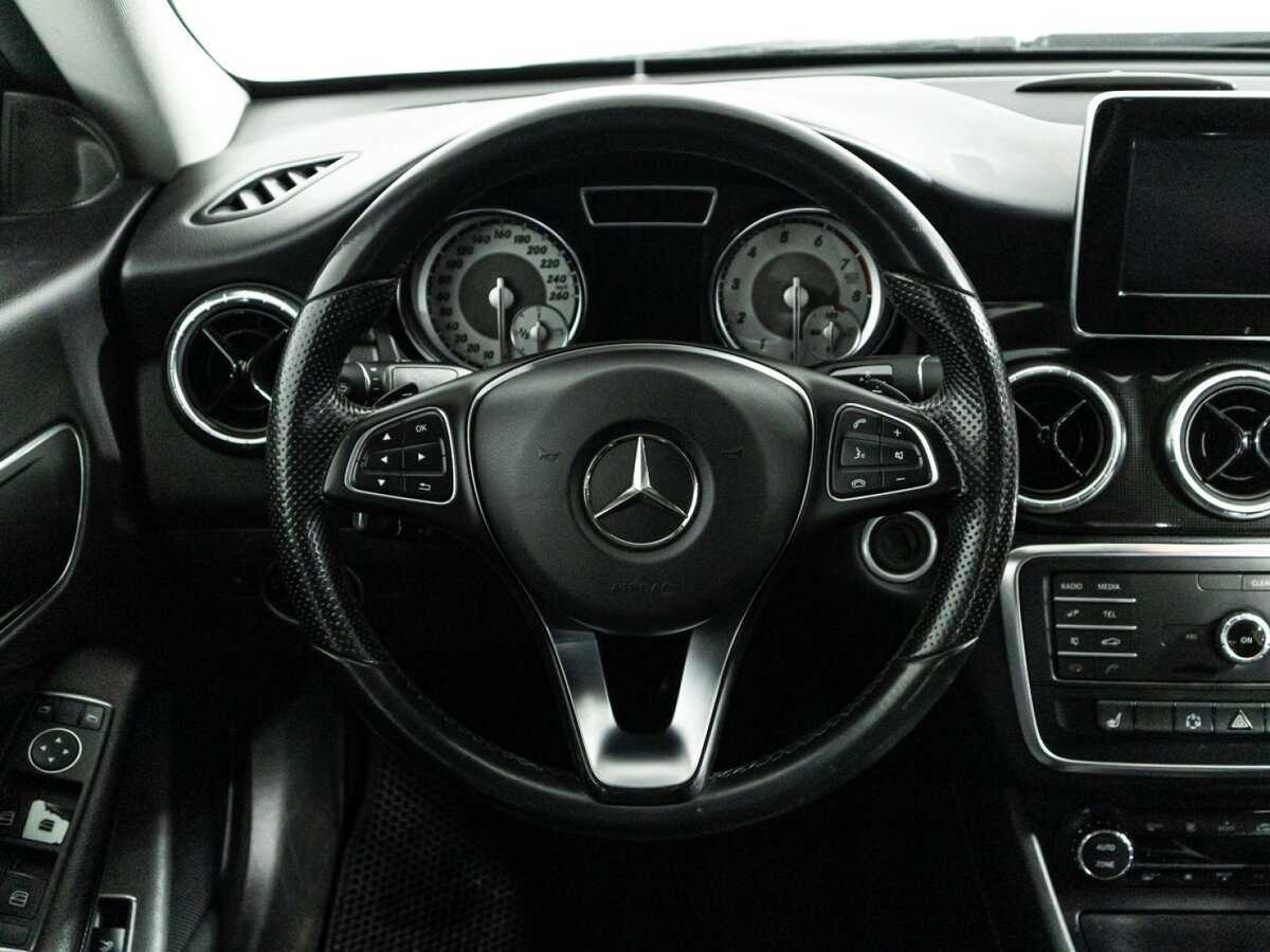 Mercedes-Benz CLA 2015