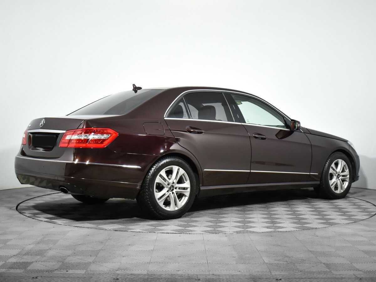 Mercedes-Benz E-Класс 2010