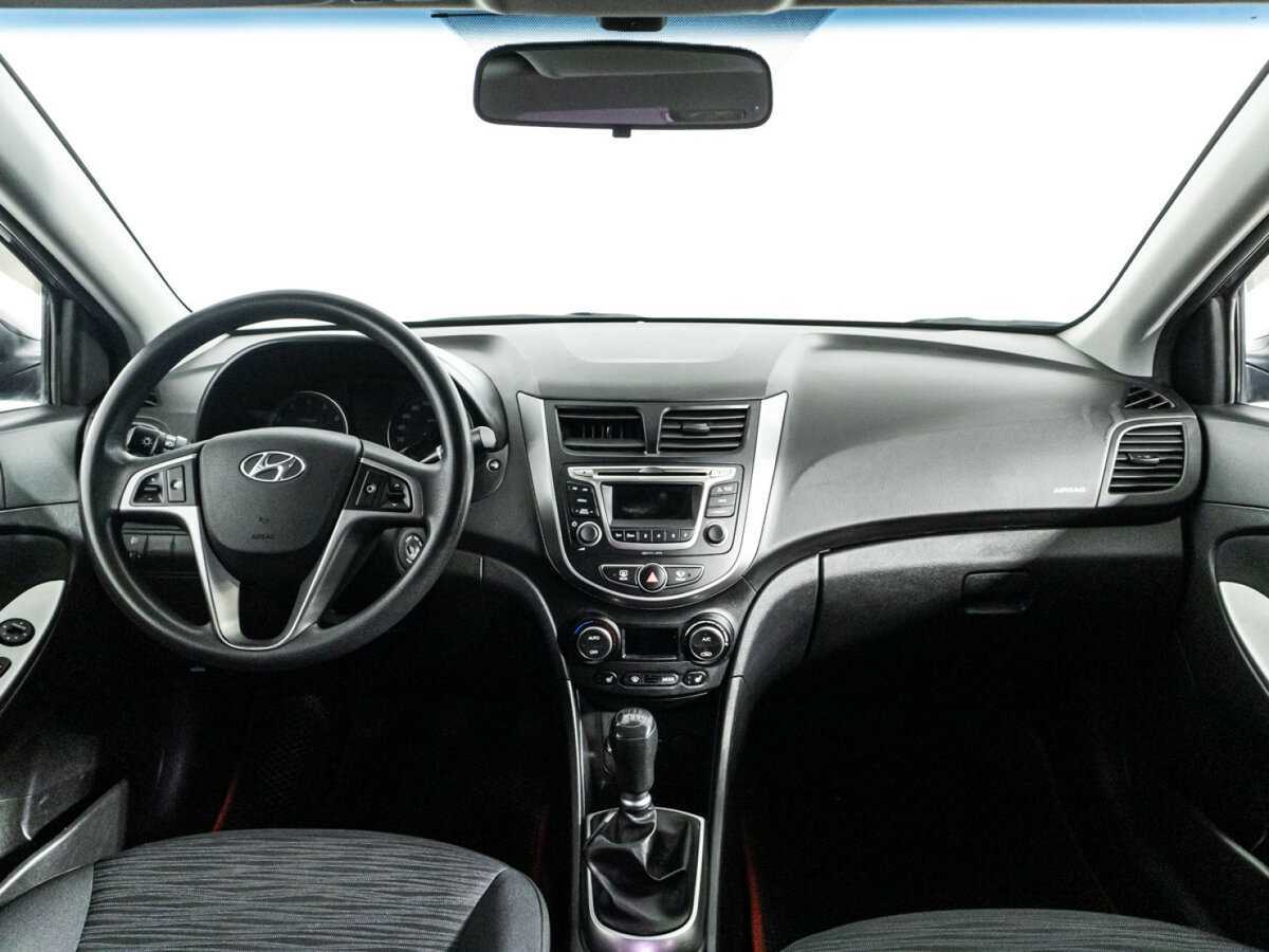 Hyundai Solaris 2016