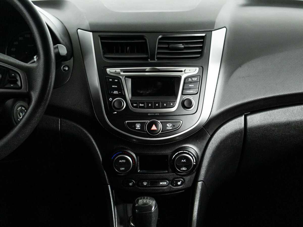 Hyundai Solaris 2016