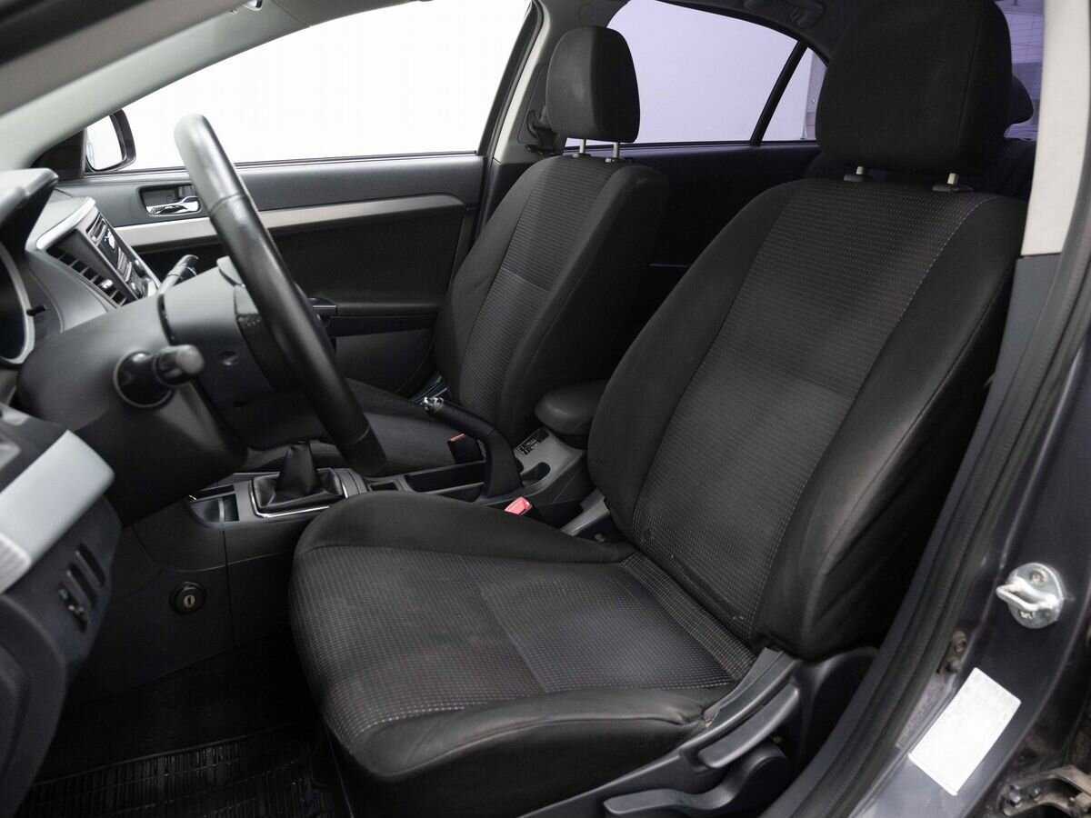 Mitsubishi Lancer