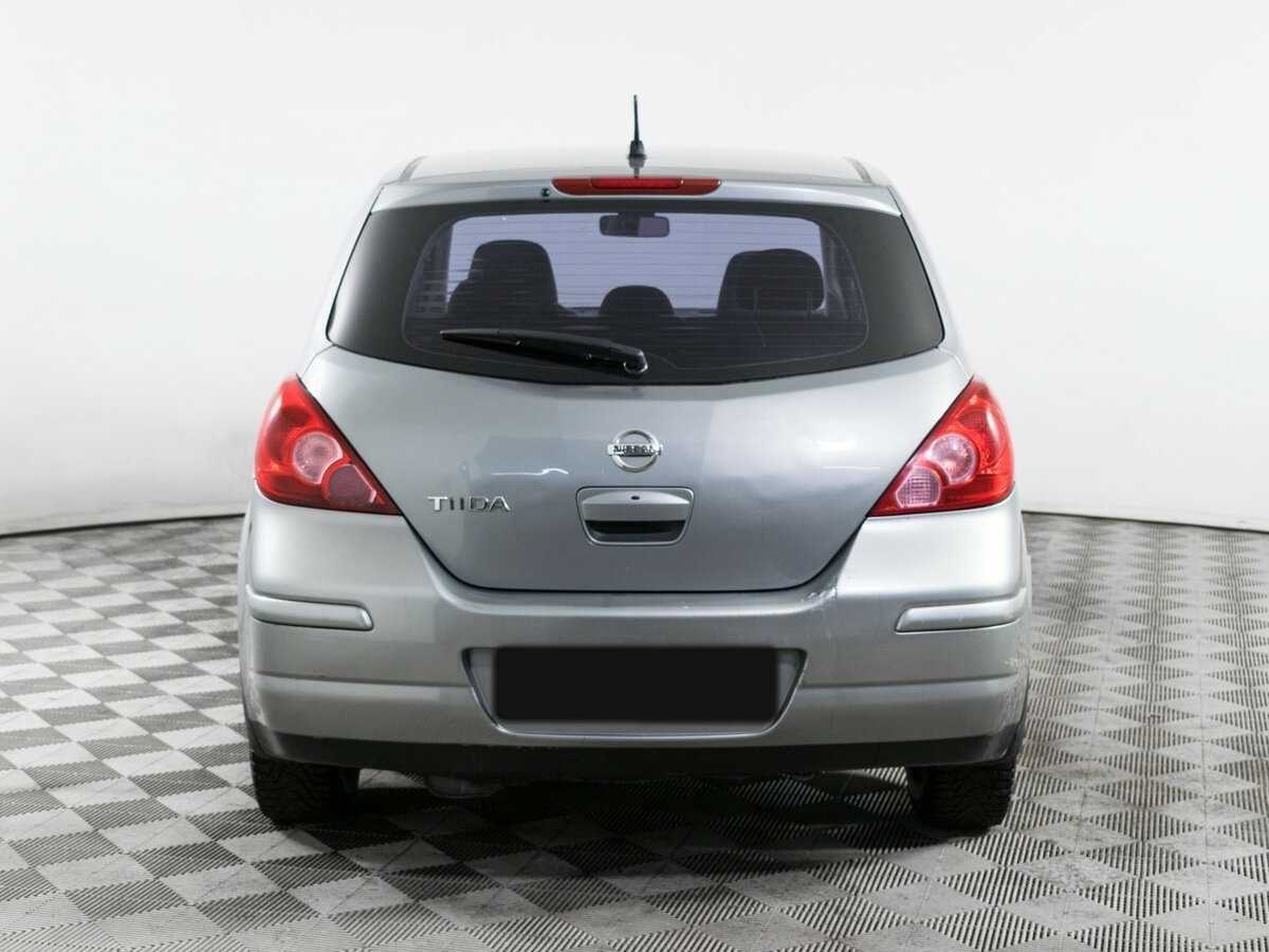 Nissan Tiida