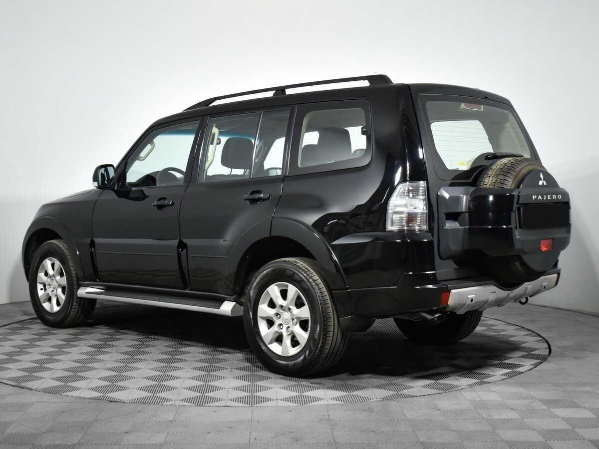 Mitsubishi Pajero 2013