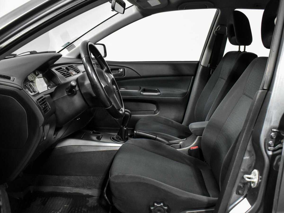 Mitsubishi Lancer