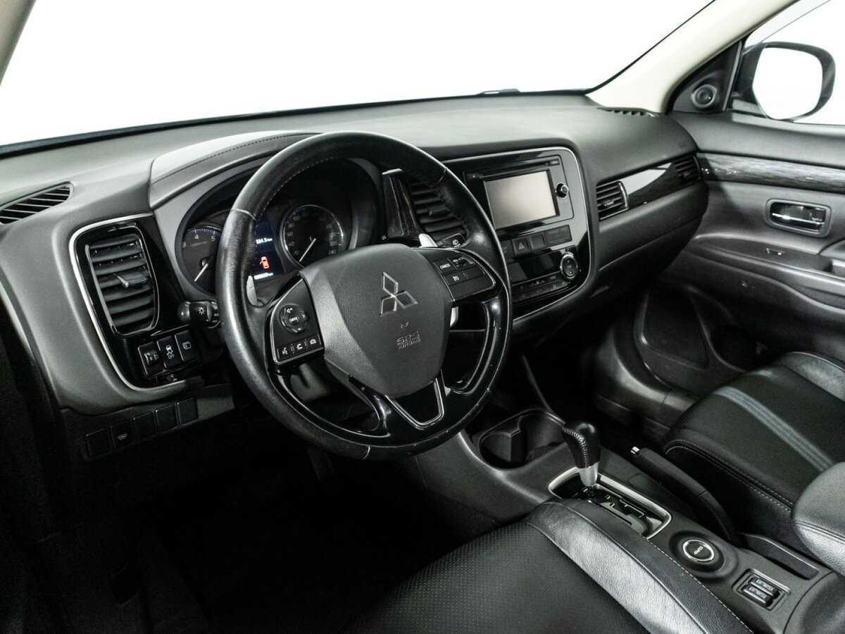 Mitsubishi Outlander 2015