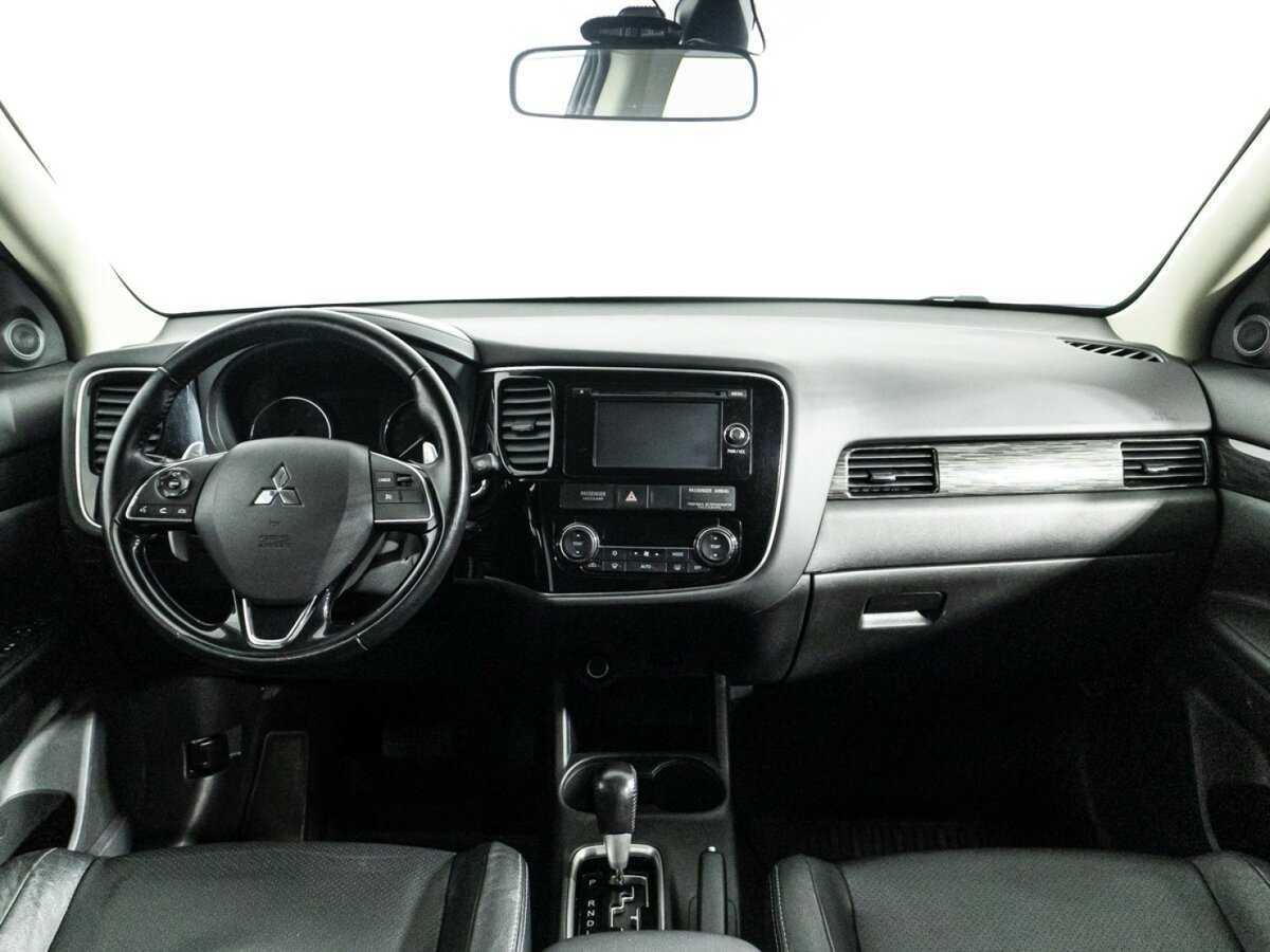 Mitsubishi Outlander 2015