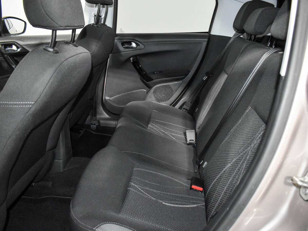Peugeot 208 2014
