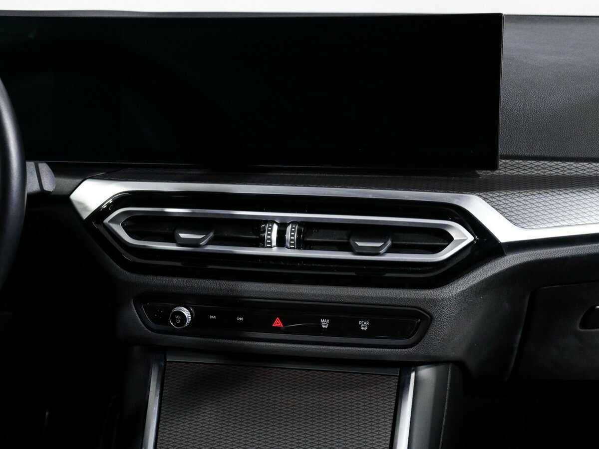 BMW 3 серии 2023