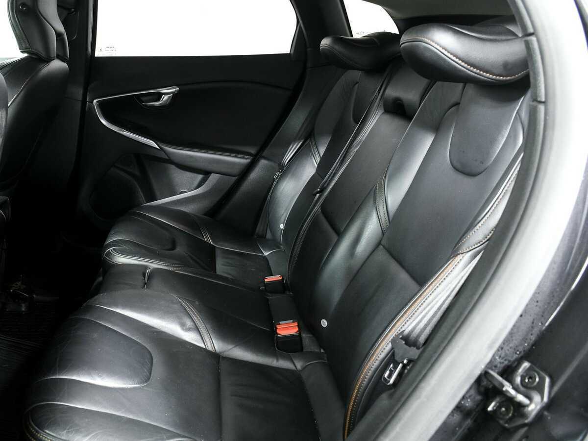 Volvo V40 2013