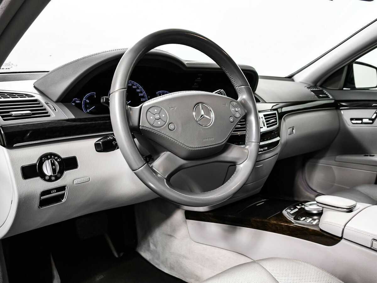 Mercedes-Benz S-Класс 2010