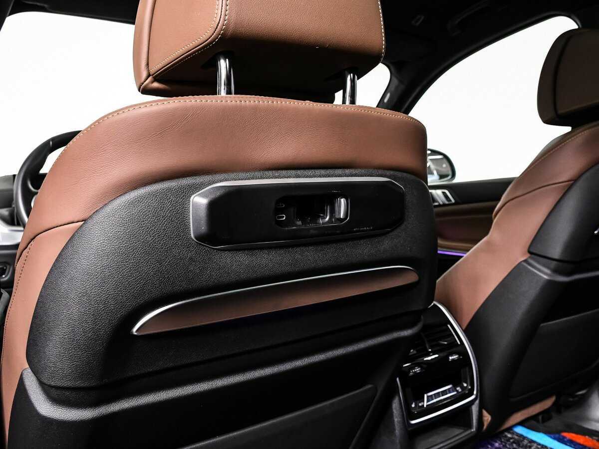 BMW X7 2023