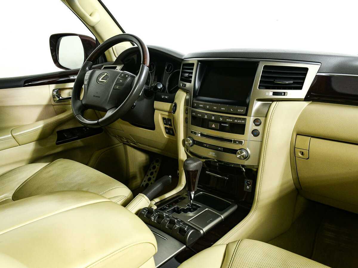 Lexus LX 2014