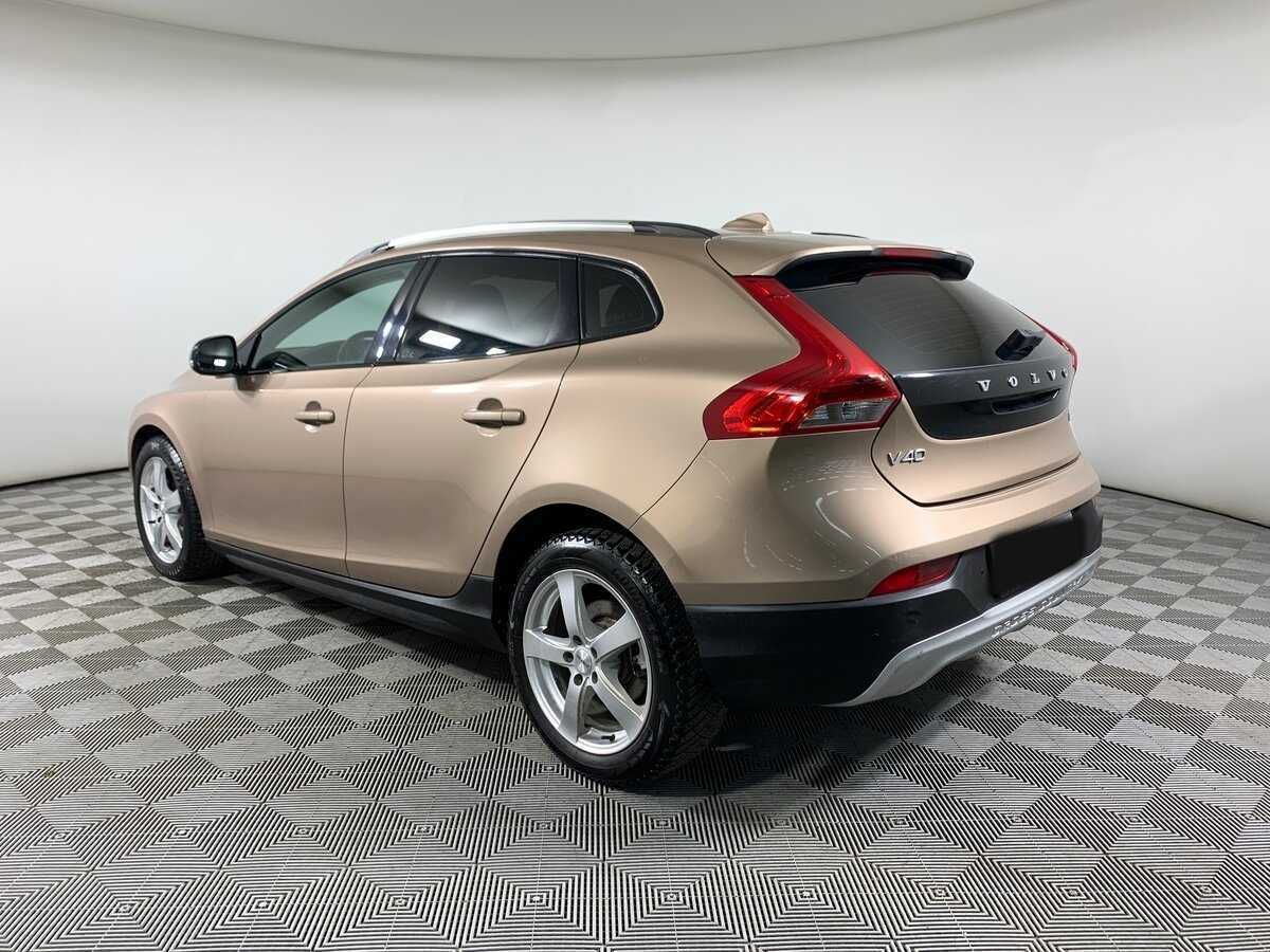 Volvo V40
