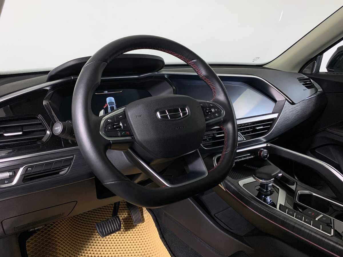 Geely Tugella 2021