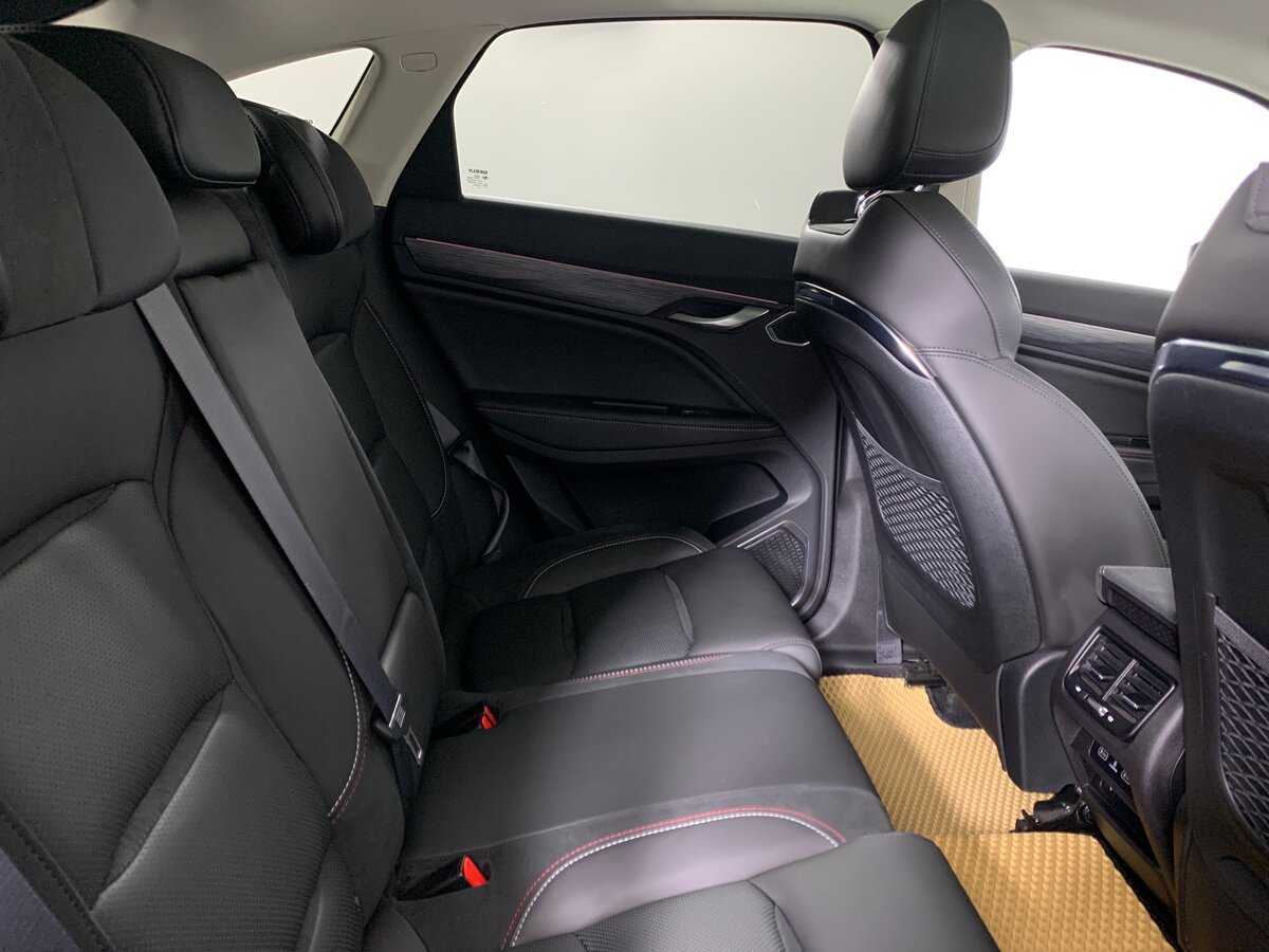 Geely Tugella 2021
