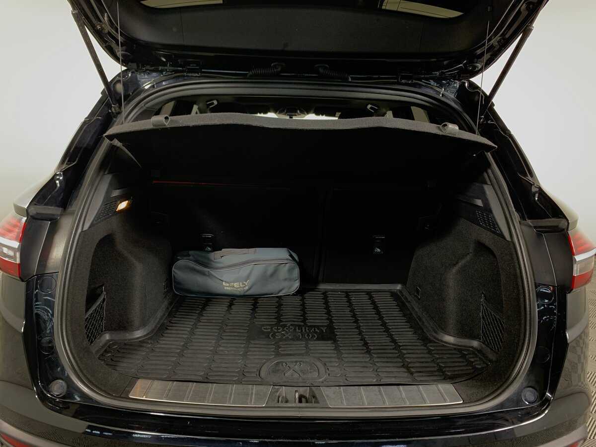 Geely Coolray 2021