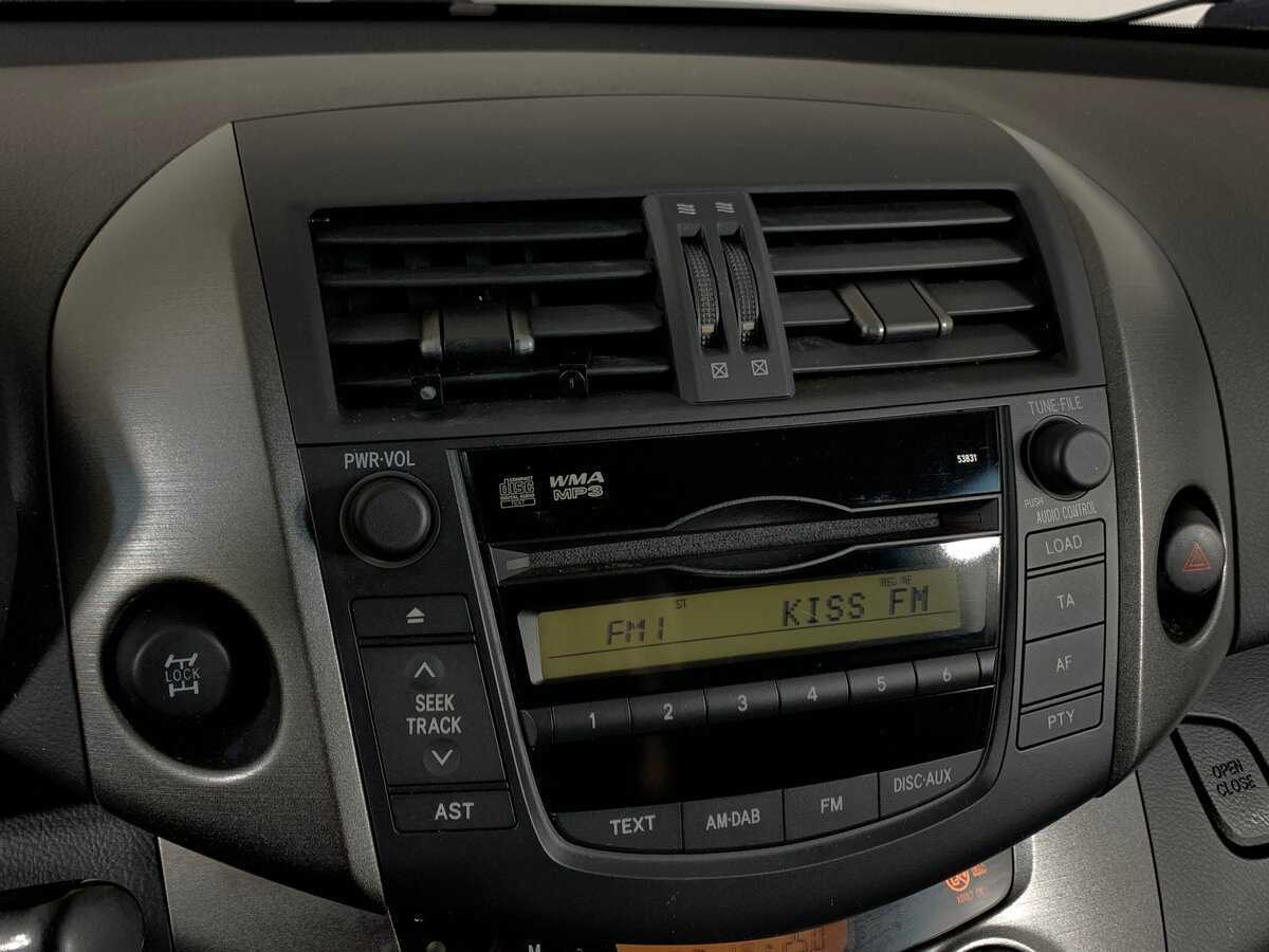 Toyota RAV4 2011