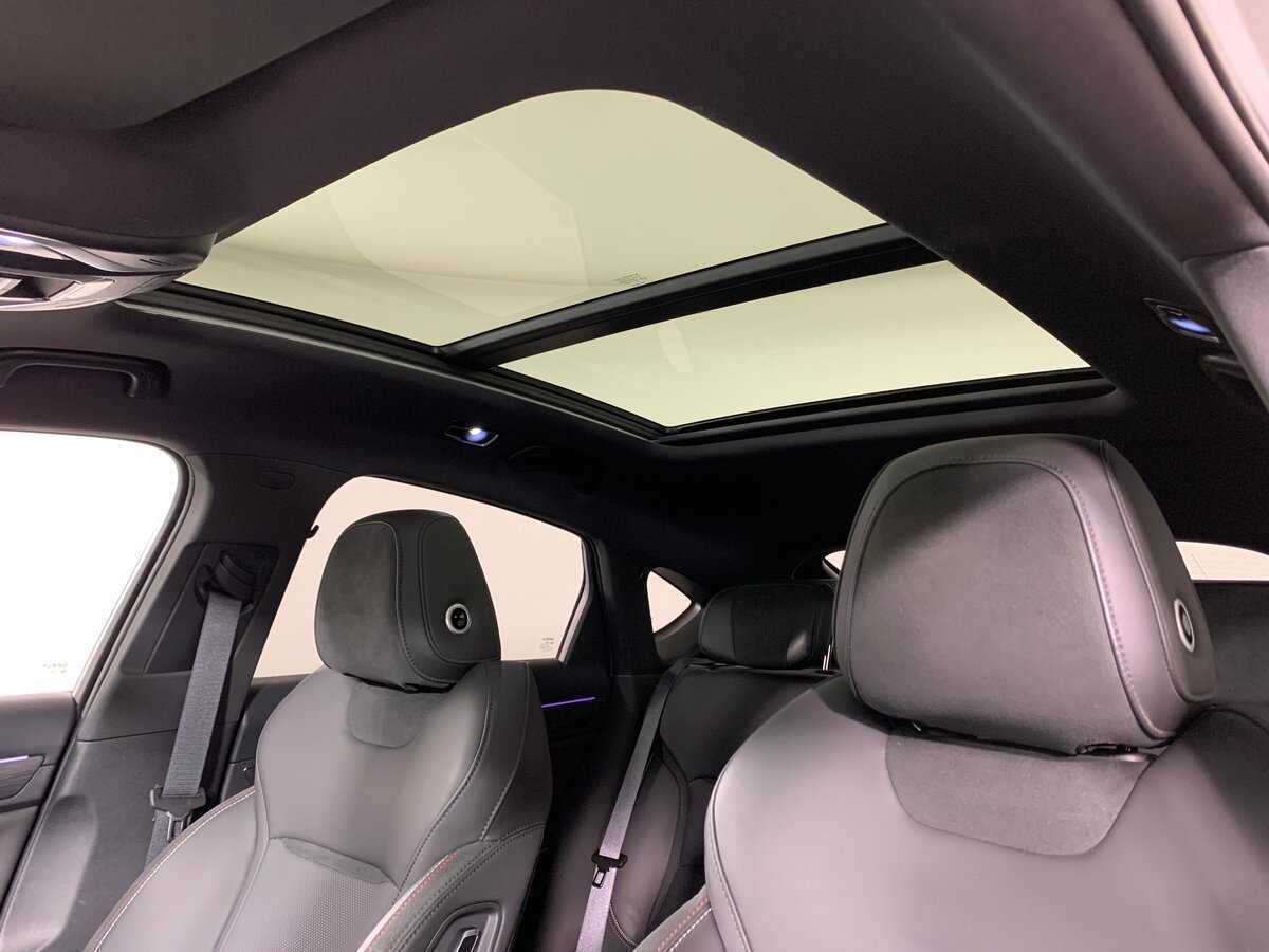 Geely Tugella 2023