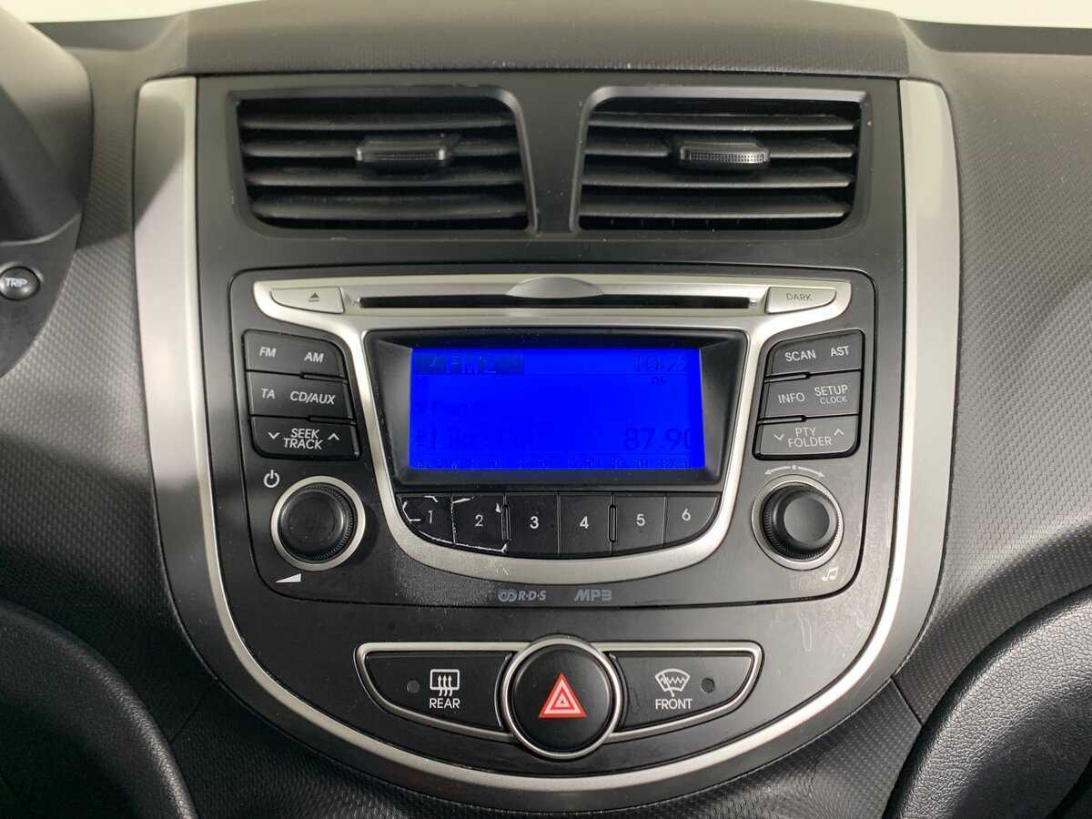 Hyundai Solaris 2013