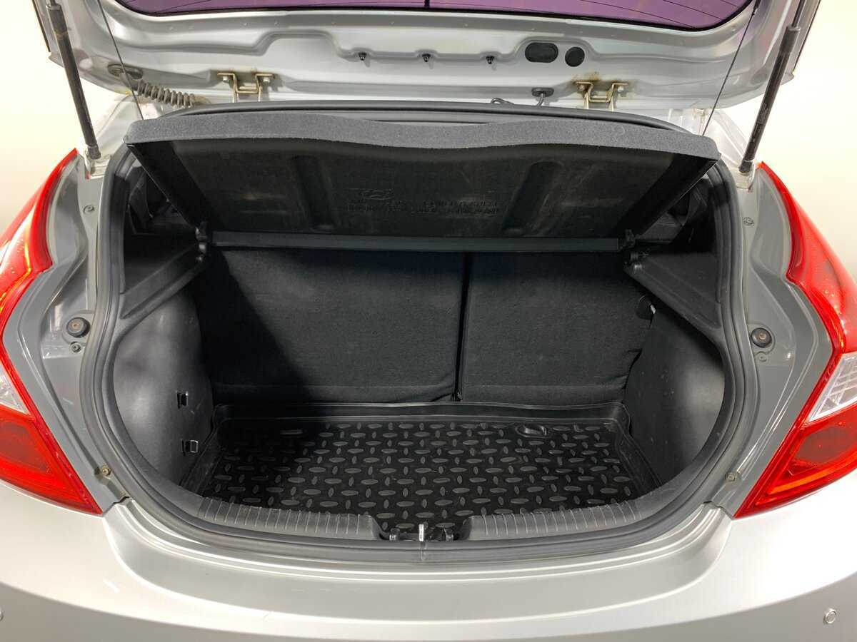 Hyundai Solaris 2013