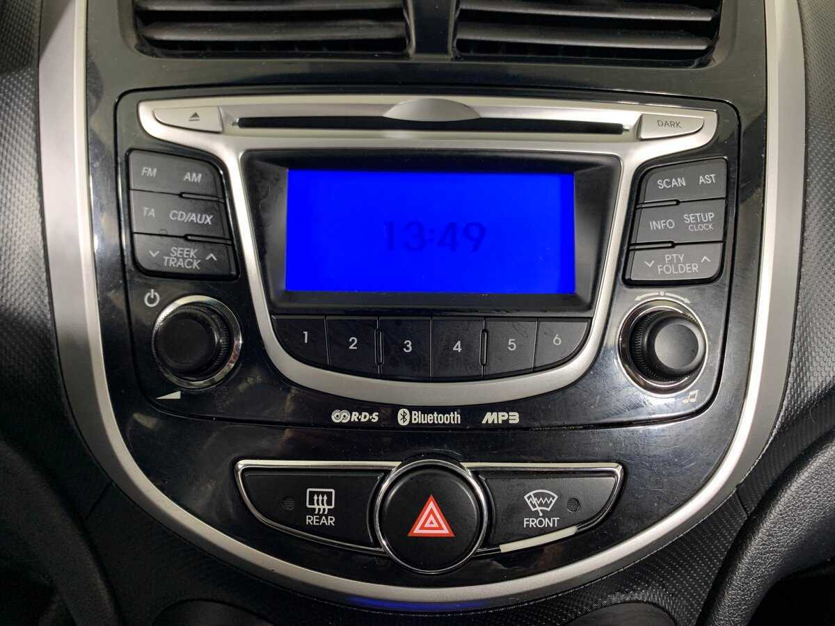 Hyundai Solaris 2012
